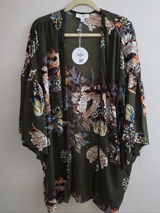 Umgee Tops - NWT UMGEE Floral Open Kimono XL/1XL
